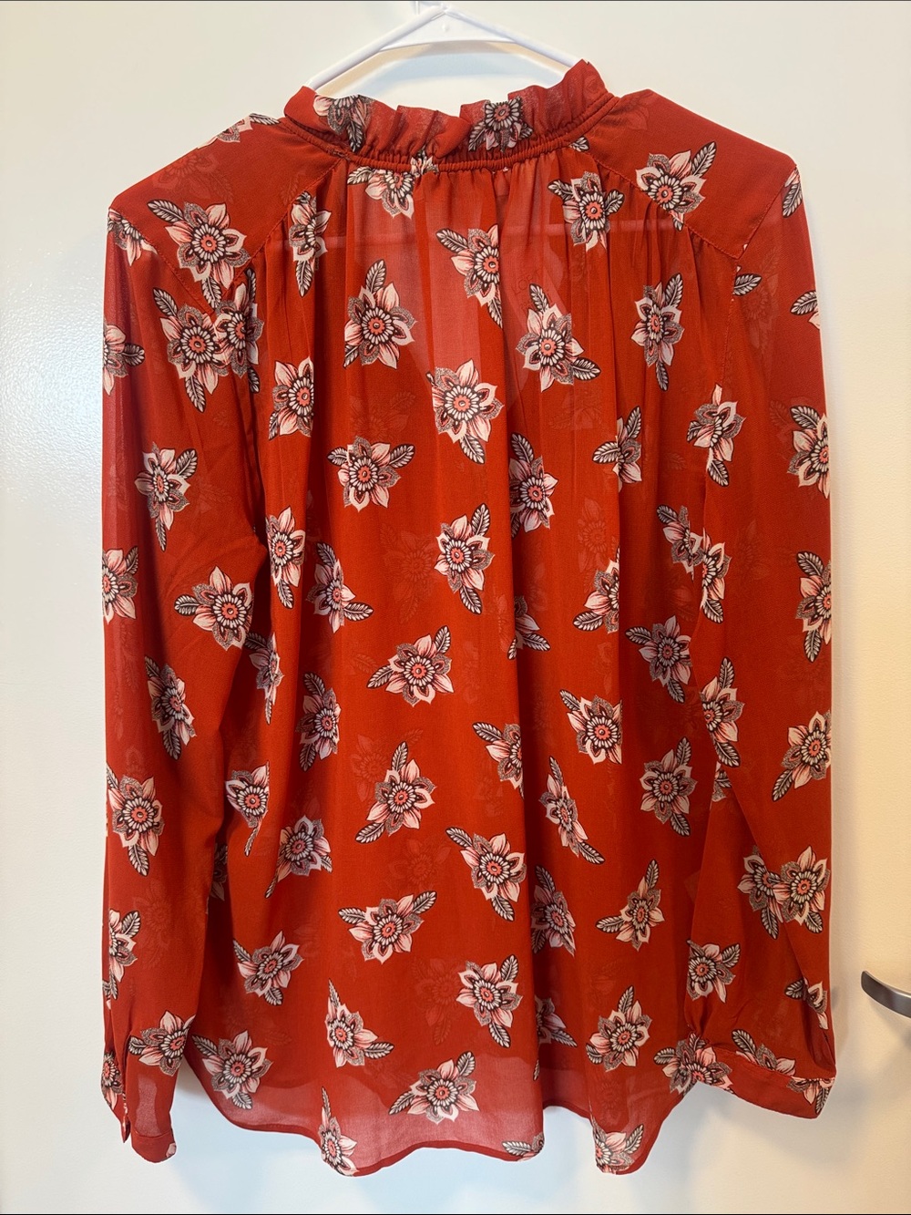 Women's floral long-sleeve top